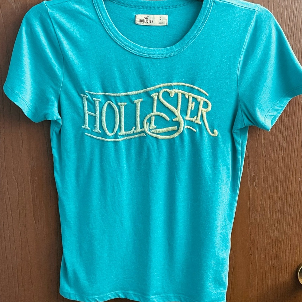 Holister small soft T-shirt